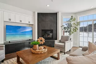 10814 Falling Water Ln, Woodbury, MN 55129 - Photo 7