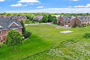 10814 Falling Water Ln, Woodbury, MN 55129 - Photo 81