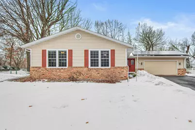 10316 Nesbitt Avenue S, Bloomington, MN 55437 - Photo 1