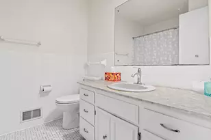 10316 Nesbitt Ave S, Bloomington, MN 55437 - Photo 25