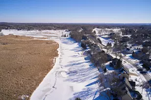 11472 Mt Curve Rd, Eden Prairie, MN 55347 - Photo 45