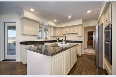 11472 Mount Curve Road, Eden Prairie, MN 55347 - Photo 71