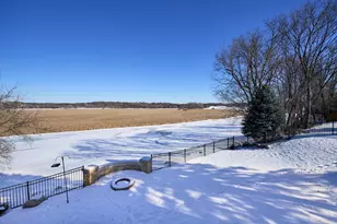 11472 Mt Curve Rd, Eden Prairie, MN 55347 - Photo 21