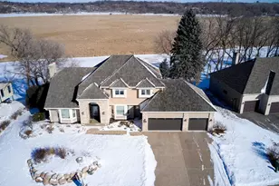 11472 Mt Curve Rd, Eden Prairie, MN 55347 - Photo 37