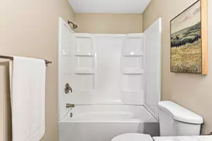 144 Avignon Ct, Woodbury, MN 55125 - Photo 19