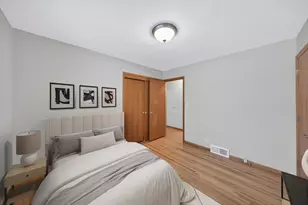 304 16th Ave NE, Austin, MN 55912 - Photo 17