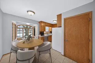 304 16th Ave NE, Austin, MN 55912 - Photo 7