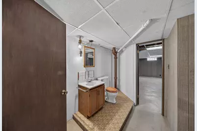 304 16th Avenue NE, Austin, MN 55912 - Photo 29