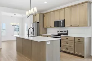 4736 Hampton Loop S, Moorhead, MN 56560 - Photo 11