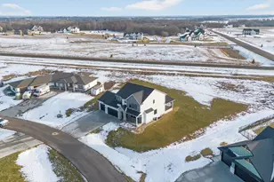 2876 Wildflower Ln SW, Rochester, MN 55902 - Photo 67