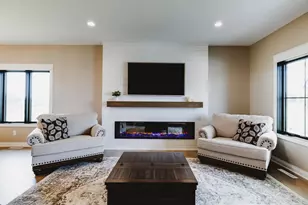 2876 Wildflower Ln SW, Rochester, MN 55902 - Photo 5