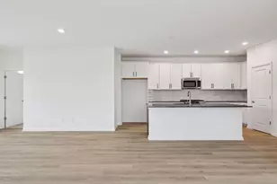 10580 Harbor Ln N, Maple Grove, MN 55369 - Photo 7