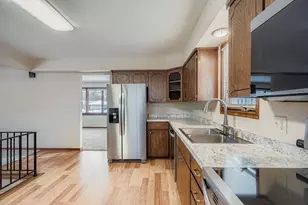 4035 Louisiana Ave N, New Hope, MN 55427 - Photo 3