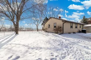 2447 Minnehaha Ave E, Maplewood, MN 55119 - Photo 23