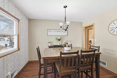 2447 Minnehaha Avenue E, Maplewood, MN 55119 - Photo 9