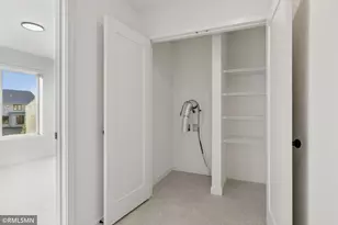 10157 Blackmoor Rd, Woodbury, MN 55129 - Photo 31