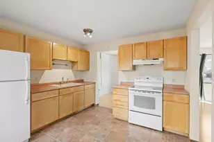 130 W 43rd St, Minneapolis, MN 55409 - Photo 15