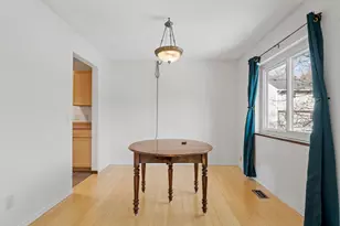 130 W 43rd St, Minneapolis, MN 55409 - Photo 9