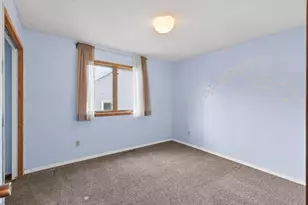 374 Rose Ave E, Saint Paul, MN 55130 - Photo 15