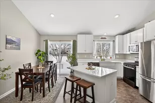 604 14th St, Farmington, MN 55024 - Photo 5