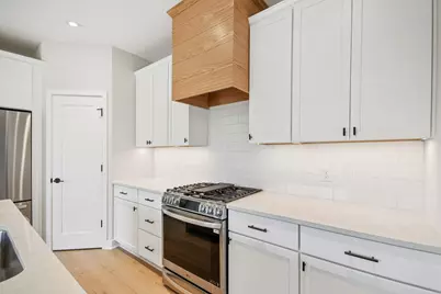 6135 Harkness Lane S, Cottage Grove, MN 55016 - Photo 7