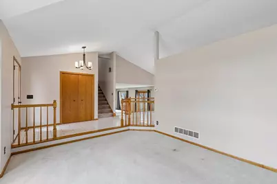 1325 Courtland E, Waconia, MN 55387 - Photo 7