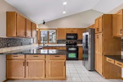 1325 Courtland E, Waconia, MN 55387 - Photo 11