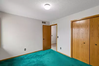 1325 Courtland E, Waconia, MN 55387 - Photo 31