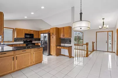 1325 Courtland E, Waconia, MN 55387 - Photo 9