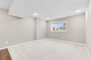 1284 Meadow Ln S, Shakopee, MN 55379 - Photo 31