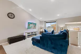 1284 Meadow Ln S, Shakopee, MN 55379 - Photo 9