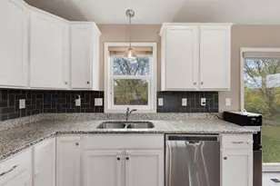 1284 Meadow Ln S, Shakopee, MN 55379 - Photo 3