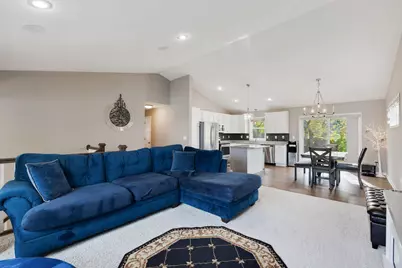 1284 Meadow Lane S, Shakopee, MN 55379 - Photo 9