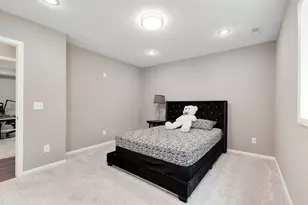 1284 Meadow Ln S, Shakopee, MN 55379 - Photo 21