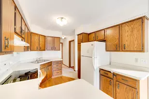 2504 Rose Ave E, Maplewood, MN 55119 - Photo 15