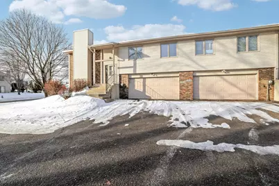 2504 Rose Avenue E, Maplewood, MN 55119 - Photo 1
