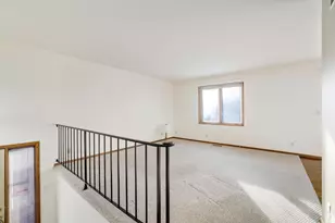 2504 Rose Ave E, Maplewood, MN 55119 - Photo 5