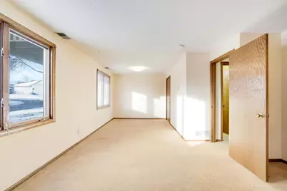 2504 Rose Avenue E, Maplewood, MN 55119 - Photo 29