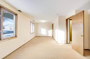 2504 Rose Ave E, Maplewood, MN 55119 - Photo 29