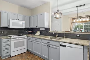 7499 Derby Ln, Shakopee, MN 55379 - Photo 9