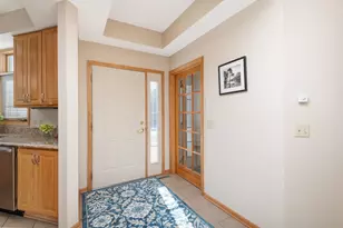 2449 Skyline Dr, Bloomington, MN 55425 - Photo 21