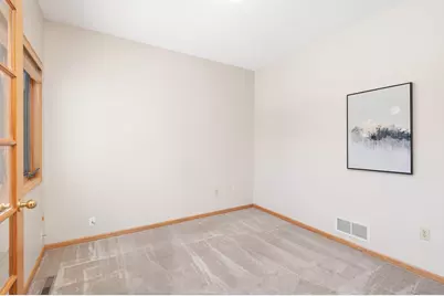 2449 Skyline Drive, Bloomington, MN 55425 - Photo 15