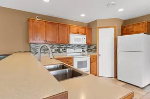 2414 Elianna Dr, Northfield, MN 55057 - Photo 7