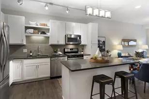 212 10th Ave S, Minneapolis, MN 55415 - Photo 1