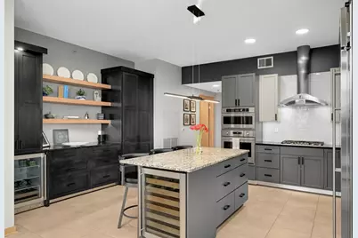 1240 S 2nd Street #1202, Minneapolis, MN 55415 - Photo 3