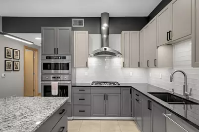 1240 S 2nd Street #1202, Minneapolis, MN 55415 - Photo 9