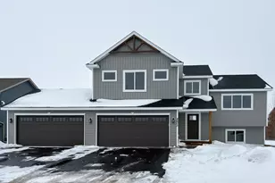 4605 8th St NE, Saint Cloud, MN 56304 - Photo 1