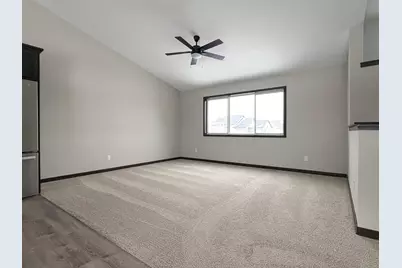 4605 8th Street NE, Saint Cloud, MN 56304 - Photo 7