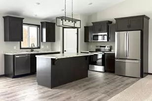 4605 8th St NE, Saint Cloud, MN 56304 - Photo 3