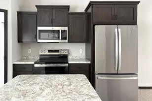 4605 8th St NE, Saint Cloud, MN 56304 - Photo 3